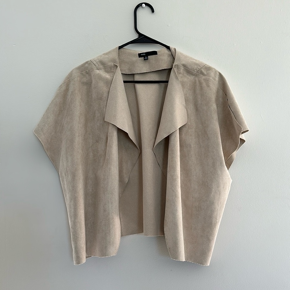 Fate. Vest